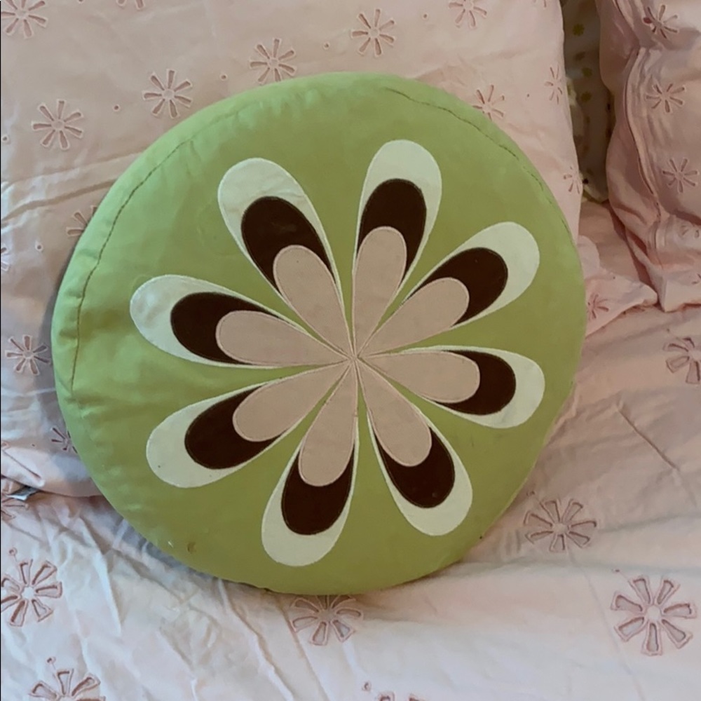 Target Bedding Set - Picture 2 of 7